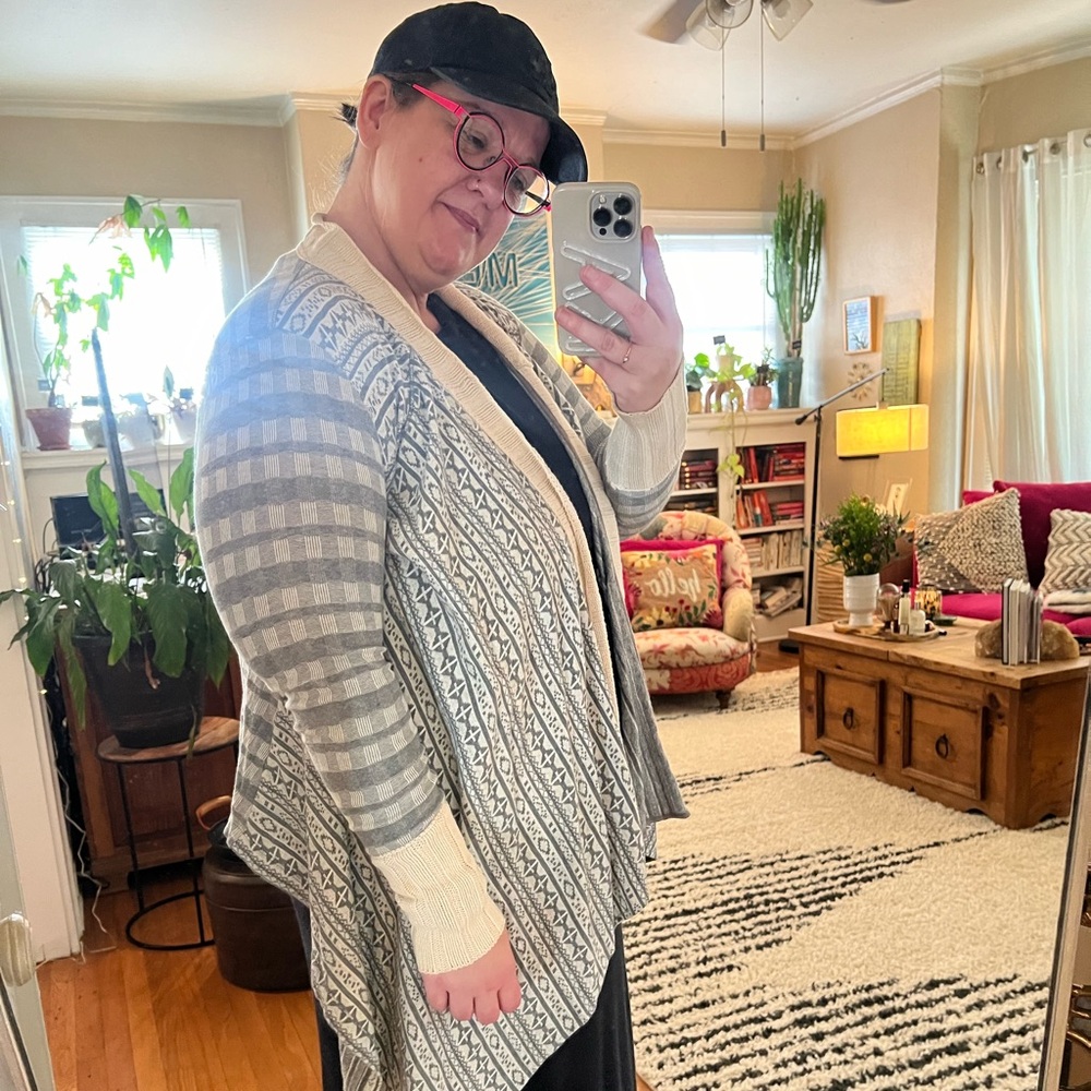 Anthropologie Tiny grey + cream open closure cardigan in grey + white in L - Picture 2 of 6